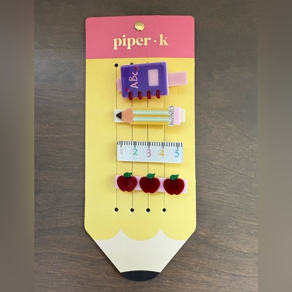 NWT • the Viral Piper Kids 4 Piece Hair Clip Set - Picture 1 of 3